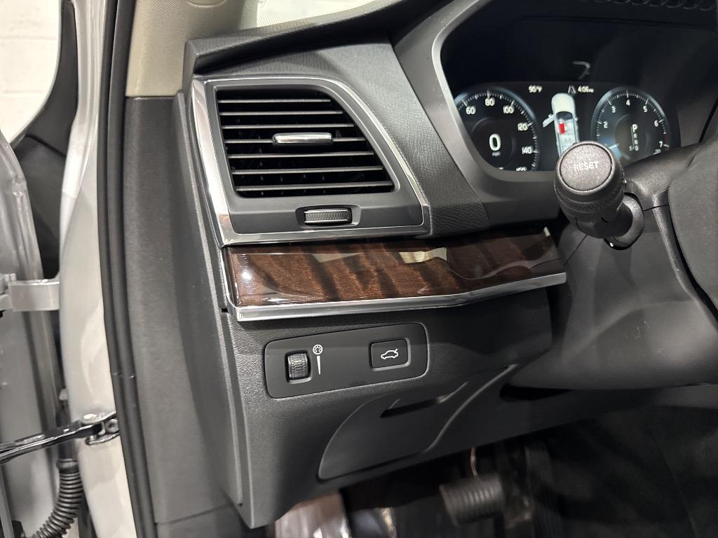 2019 Volvo XC90 Momentum - Photo 31